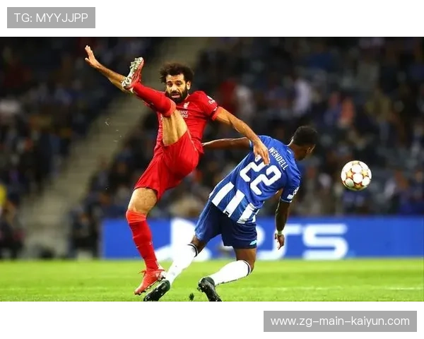 利物浦加里内利插上补射完成绝妙配合